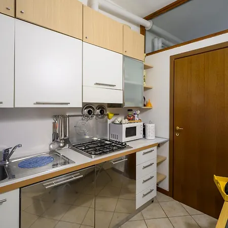 Gigi House Apartament Verbania